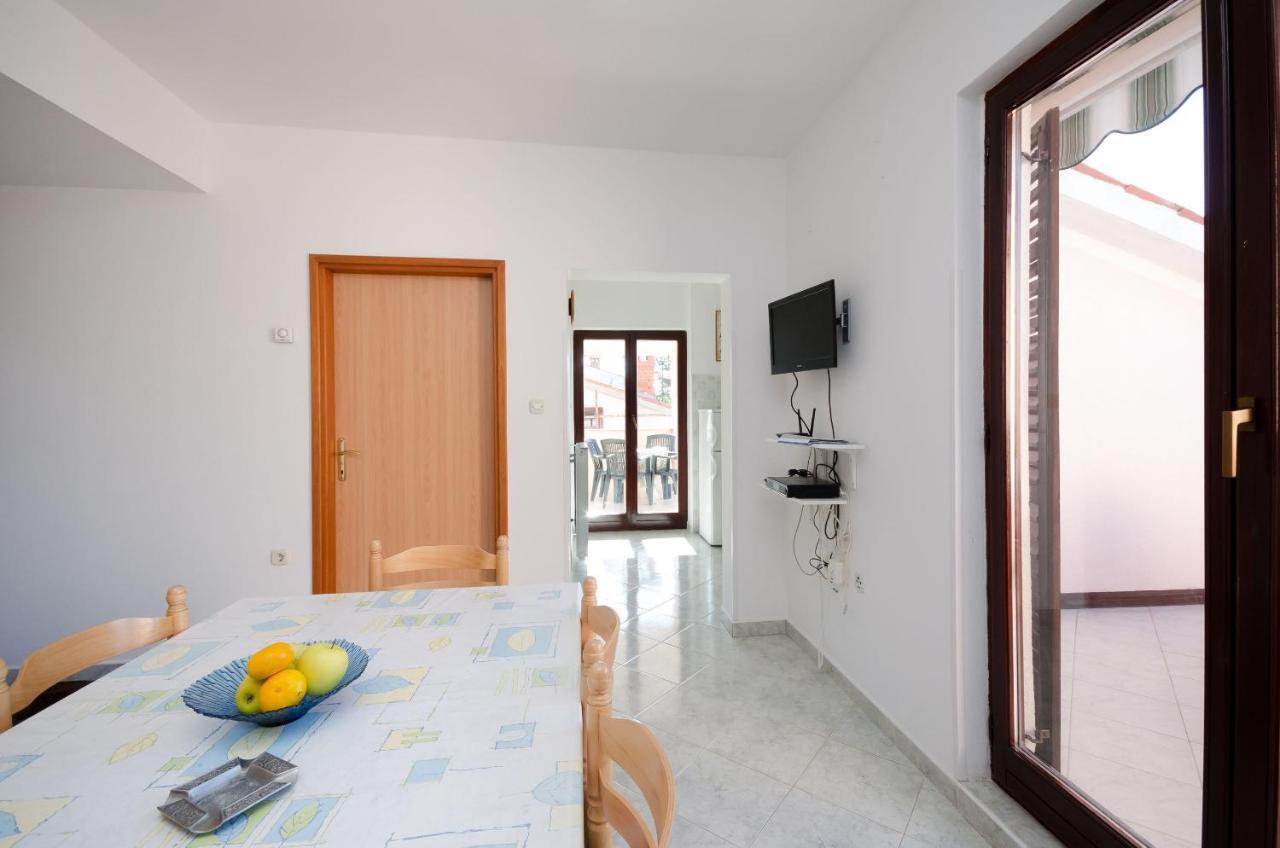 Apartments Slavica ラバック エクステリア 写真