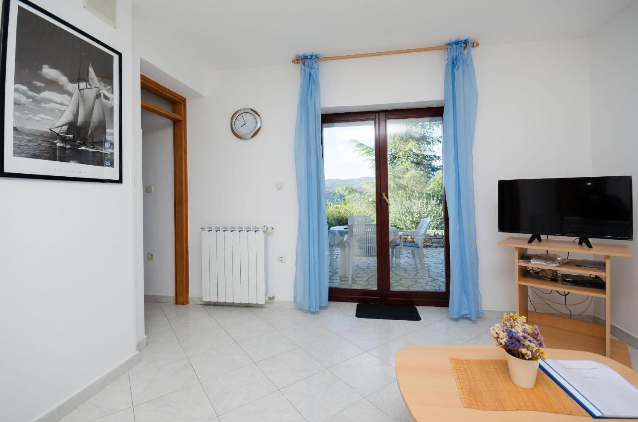 Apartments Slavica ラバック エクステリア 写真